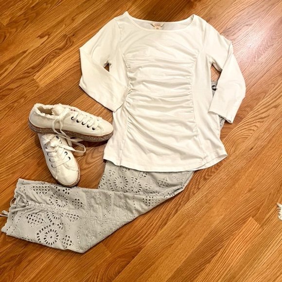 White Sundance 3/4 sleeve t - Picture 1 of 3